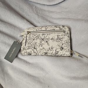 Vera Bradley Bloom Cottage Cream Leather Tab Wristlet Wallet